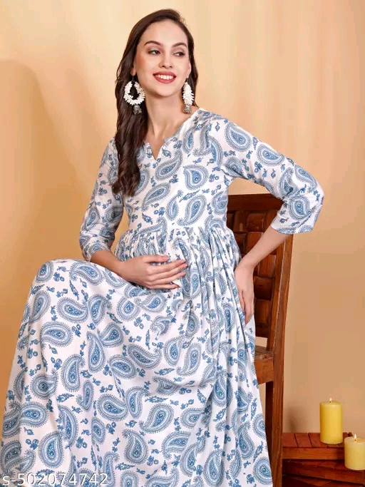 Floral Maternity & Feeding Gown Short Description