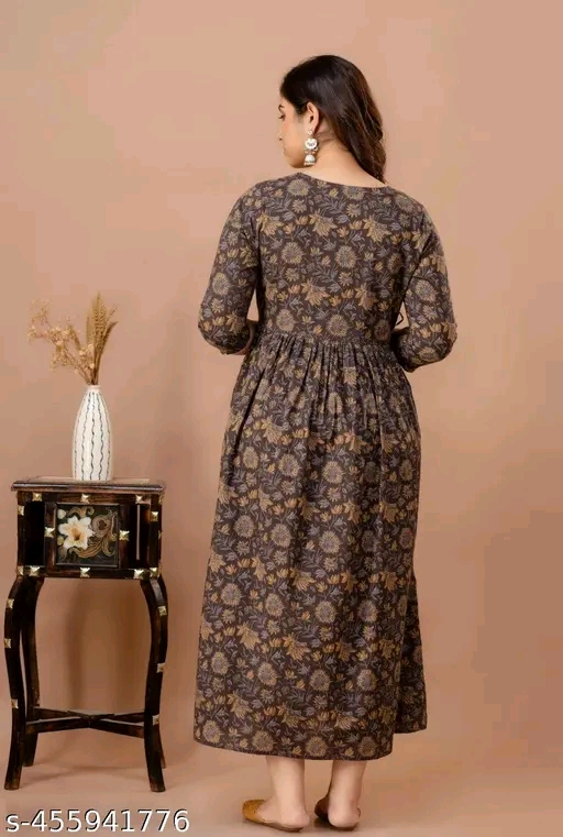 Elegant Floral Maternity & Feeding Gown | Comfortable Nursing Dress for Women - Image 4
